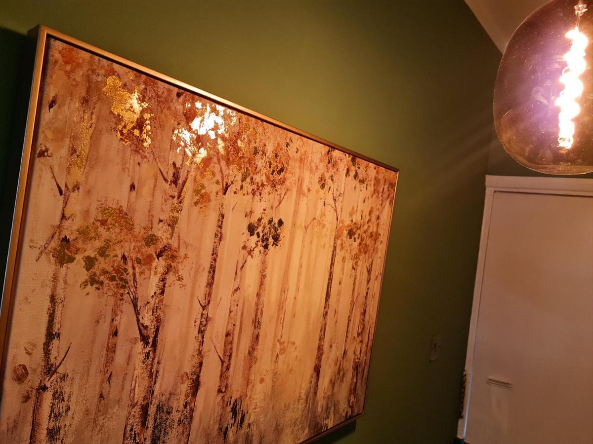 Elegant 1-Bedroom Apartment In Camden Town London Bagian luar foto