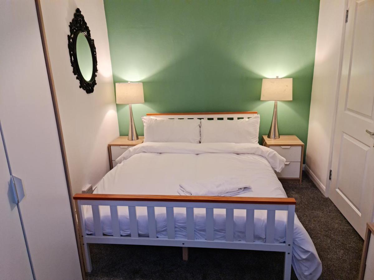 Elegant 1-Bedroom Apartment In Camden Town London Bagian luar foto