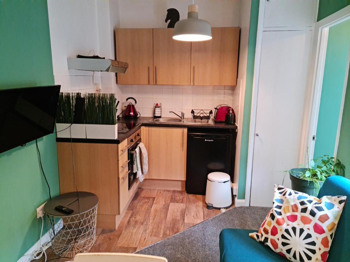 Elegant 1-Bedroom Apartment In Camden Town London Bagian luar foto